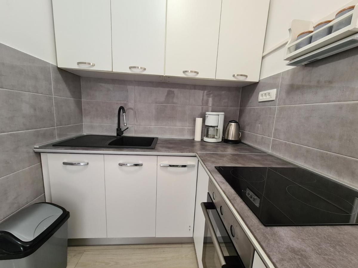 Apartment Ivana Brodarica  Ngoại thất bức ảnh