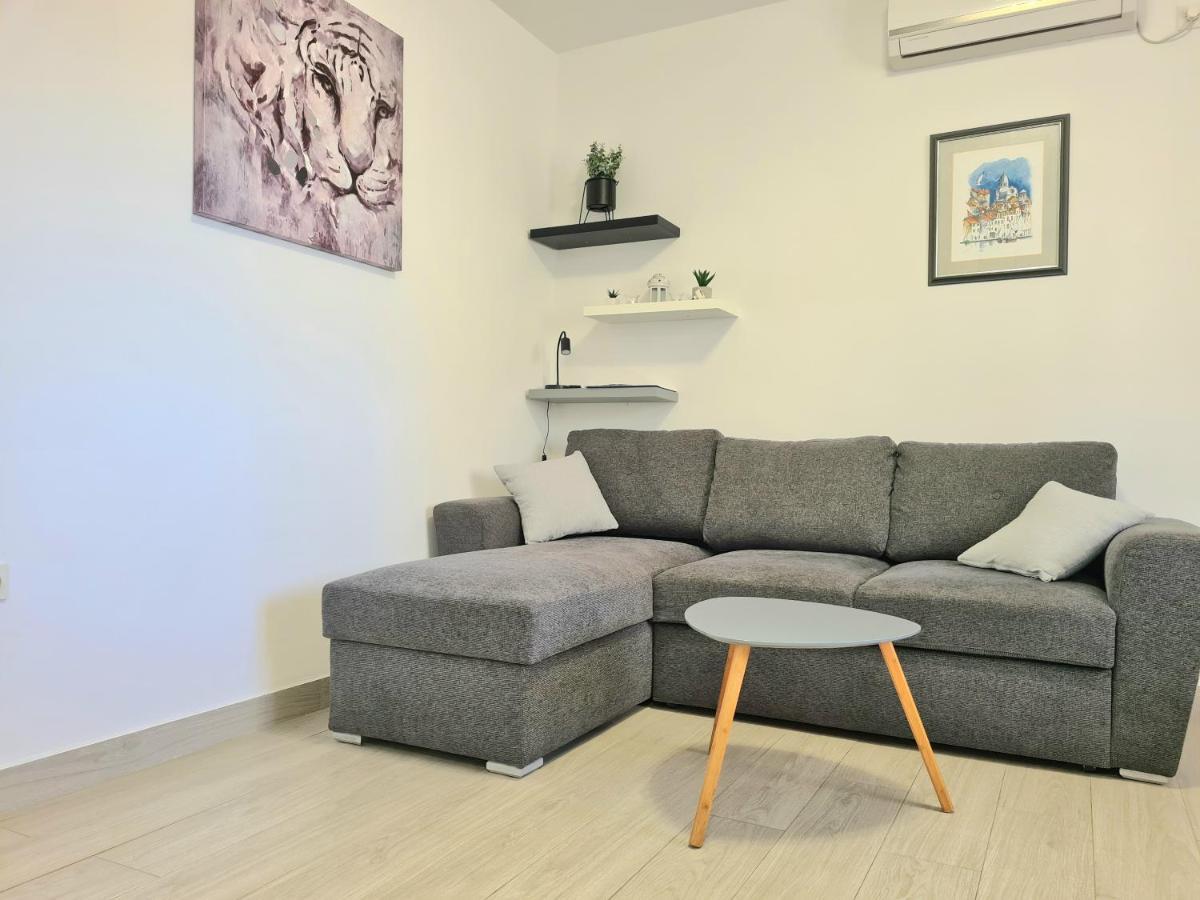 Apartment Ivana Brodarica  Ngoại thất bức ảnh